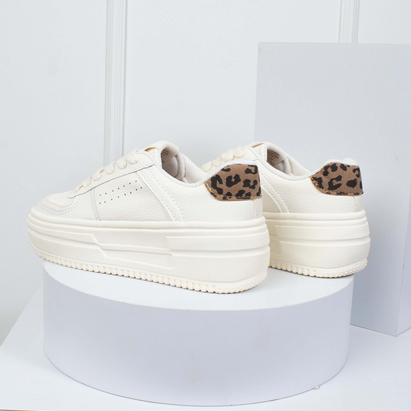 Tenis dama