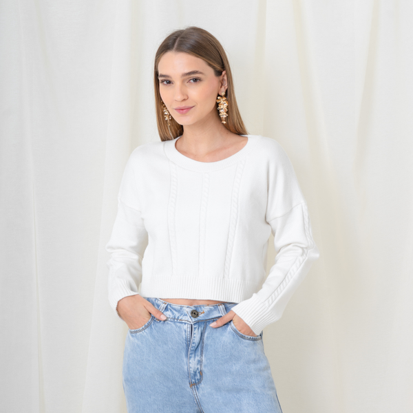 Buzo tejido con textura en frente