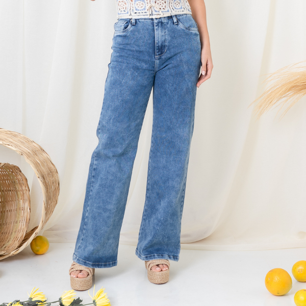 Jean bota recta elástico con pretina posterior